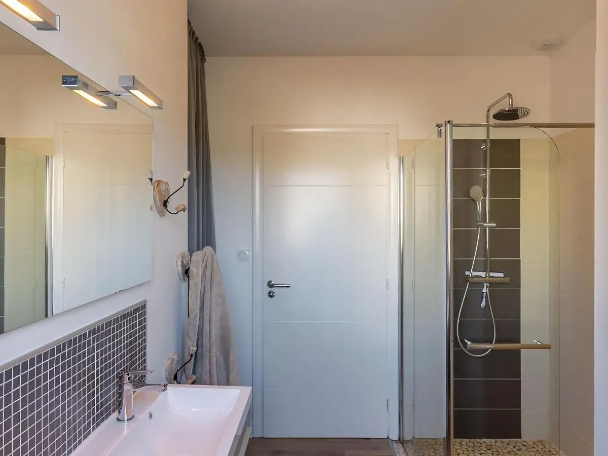 Holiday Home Ty Amiets - Ced245 By Interhome Cléder 0*,